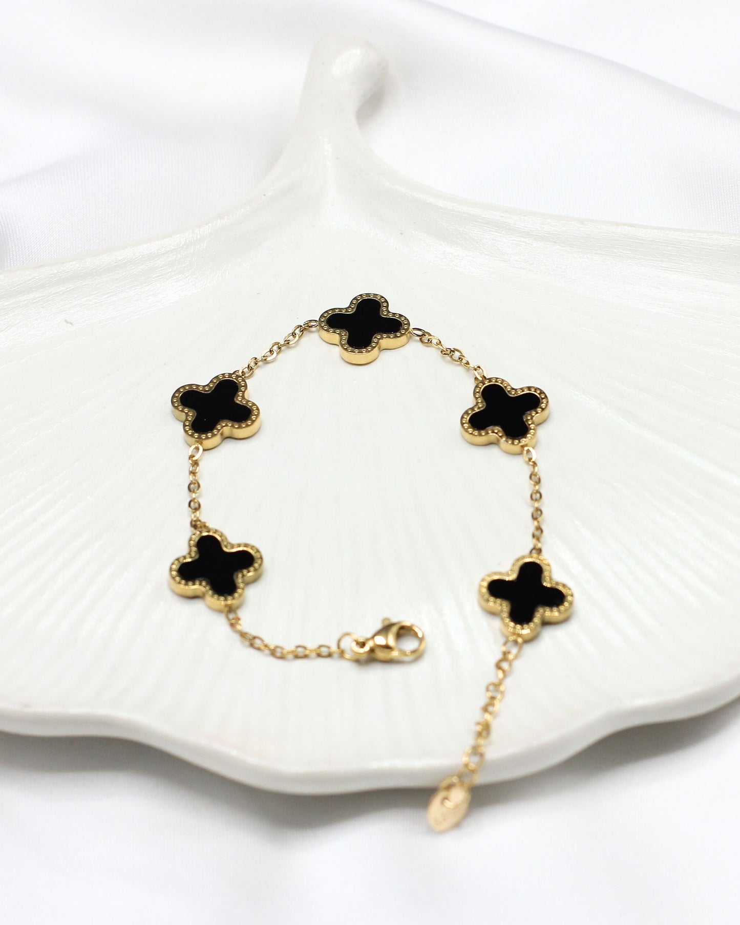 Black Van Clef Bracelet-V2
