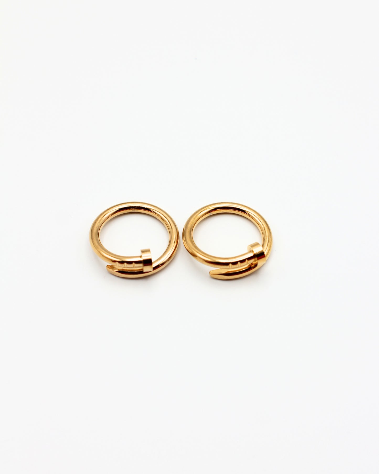 Nail Ring