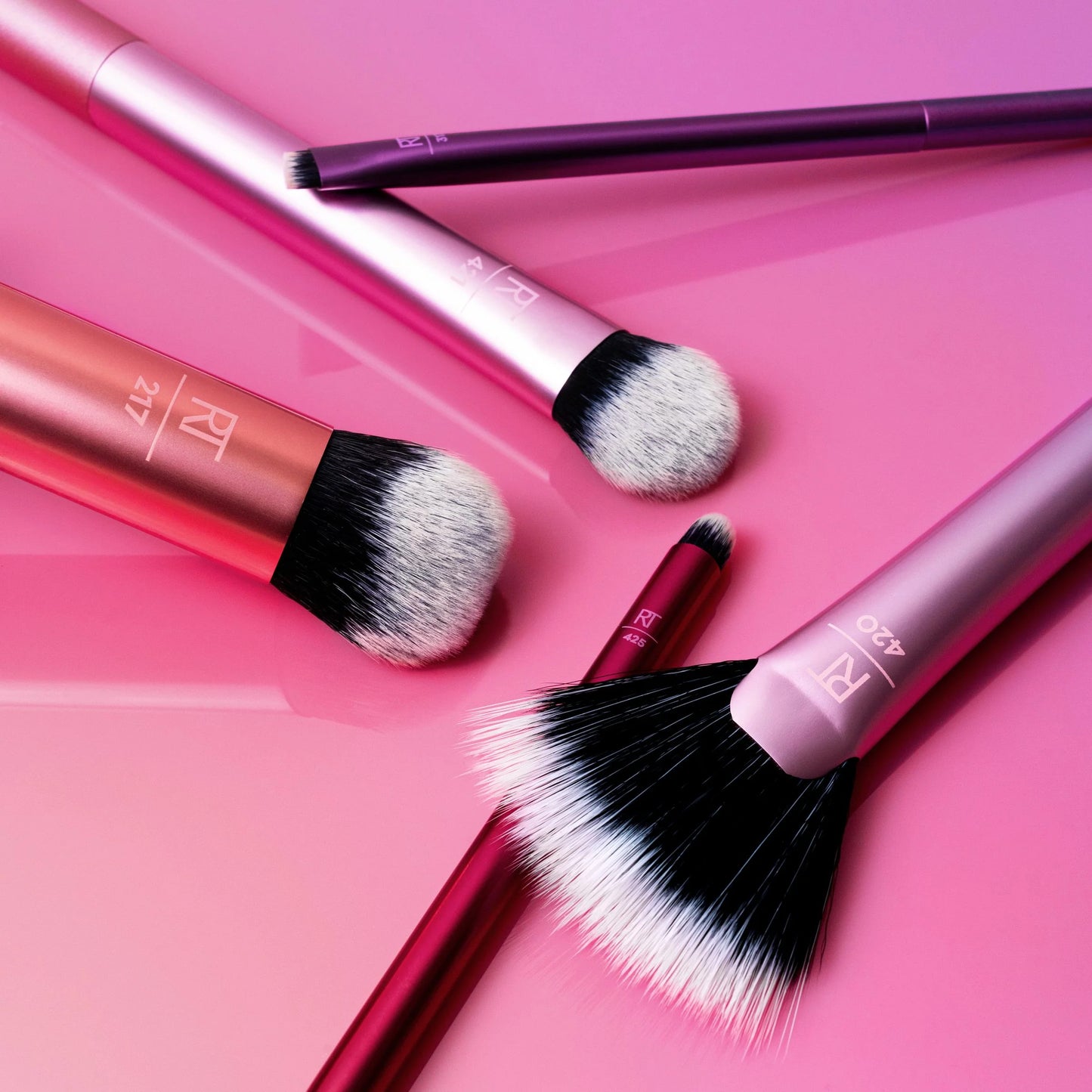 REAL TECHNIQUES | Artist Essentials Brush Set