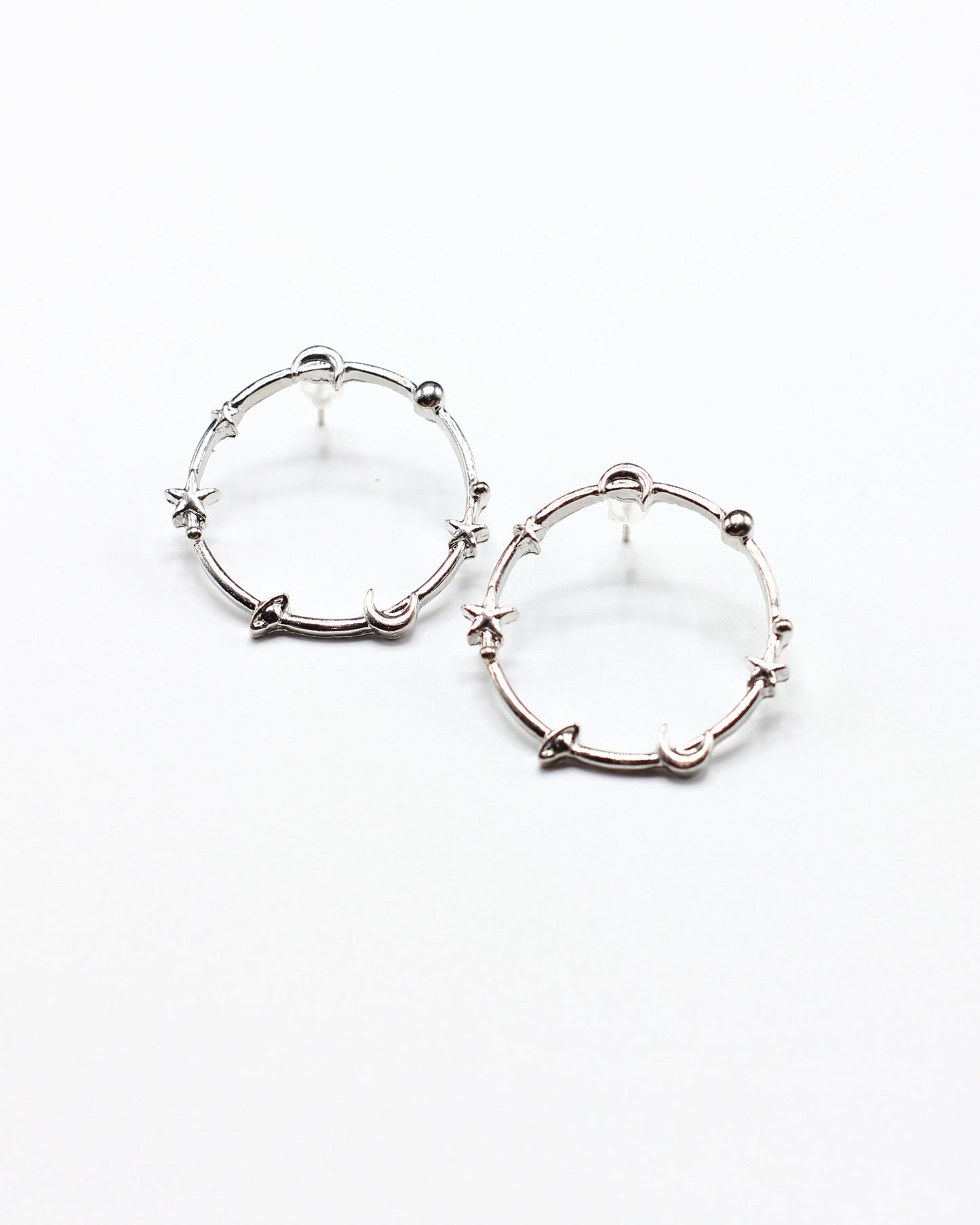 Silver Motive Earrings